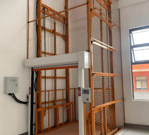 乌马河升降货梯是特种设备码